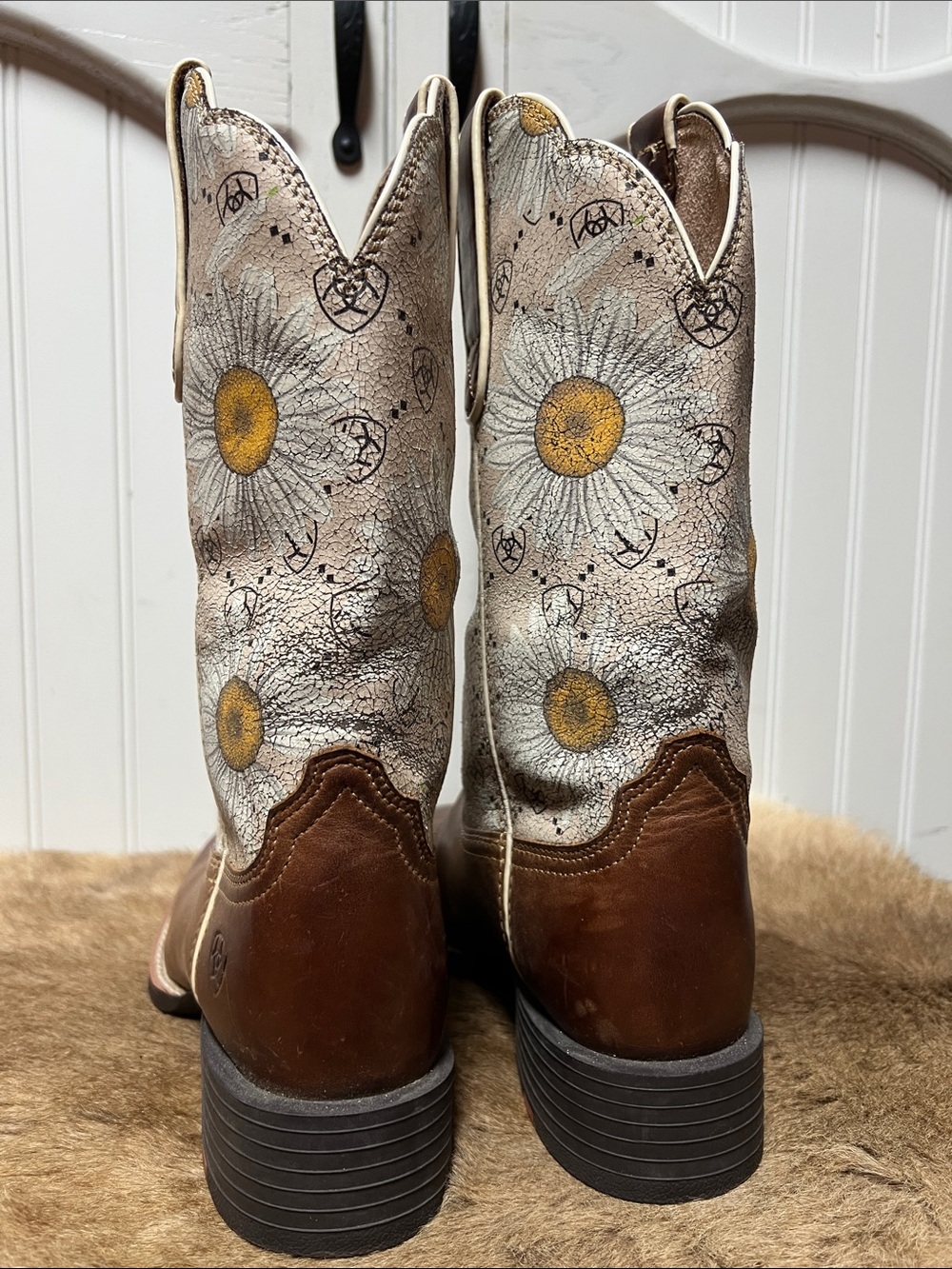 Ariat Sunflower Round Up Western Cowboy Boots 7 Square Toe - Picture 4 of 7